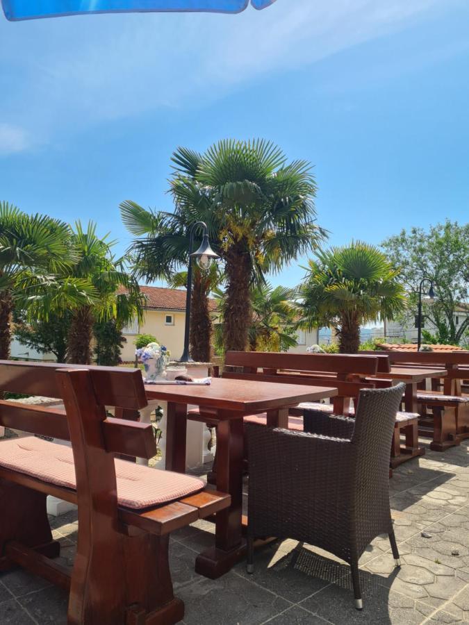 Villa Carpe Diem ヴァンタシチ エクステリア 写真